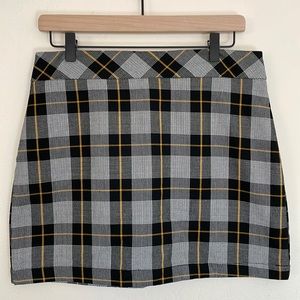 Plaid mini skirt